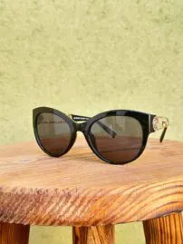 عینک آفتابی سنجاقی فروشگاه مادام بلا