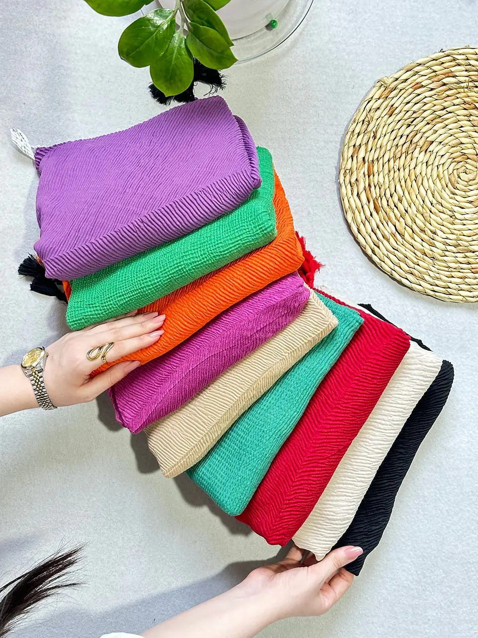 شال پلیسه نخی صادراتی شال و روسری مادام بلا