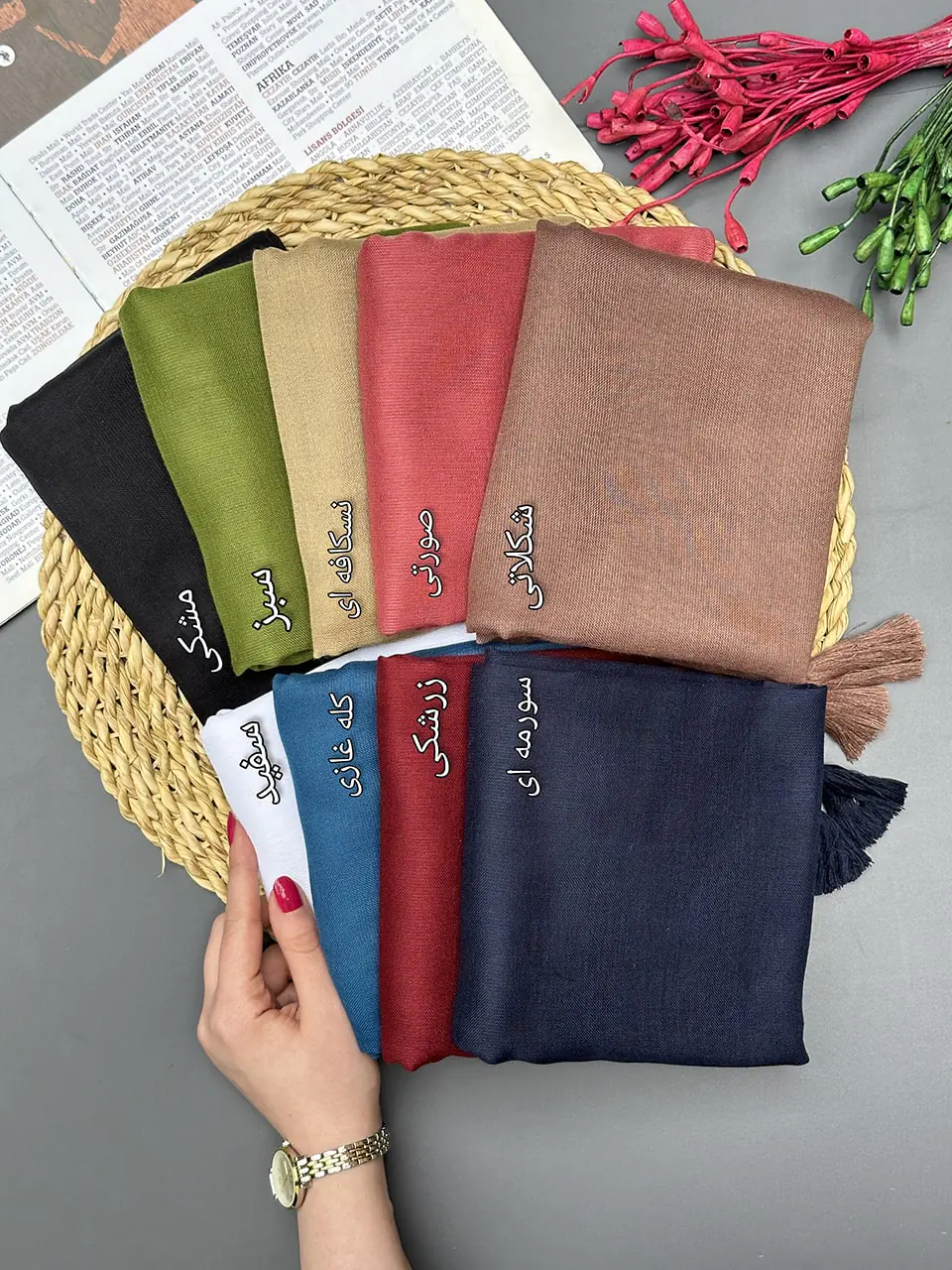 روسری تک رنگ نخی فروشگاه مادام بلا