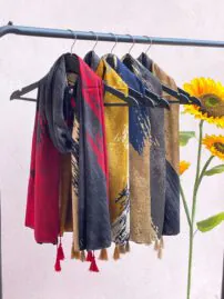 شال طرحدار نخی روجا شال مادام بلا