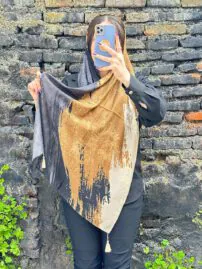 شال طرحدار نخی روجا شال مادام بلا