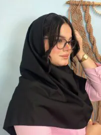 مقنعه نخی مشکی مادام بلا رشت