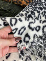 شال موهر پاییزه طرح پلنگی مادام بلا