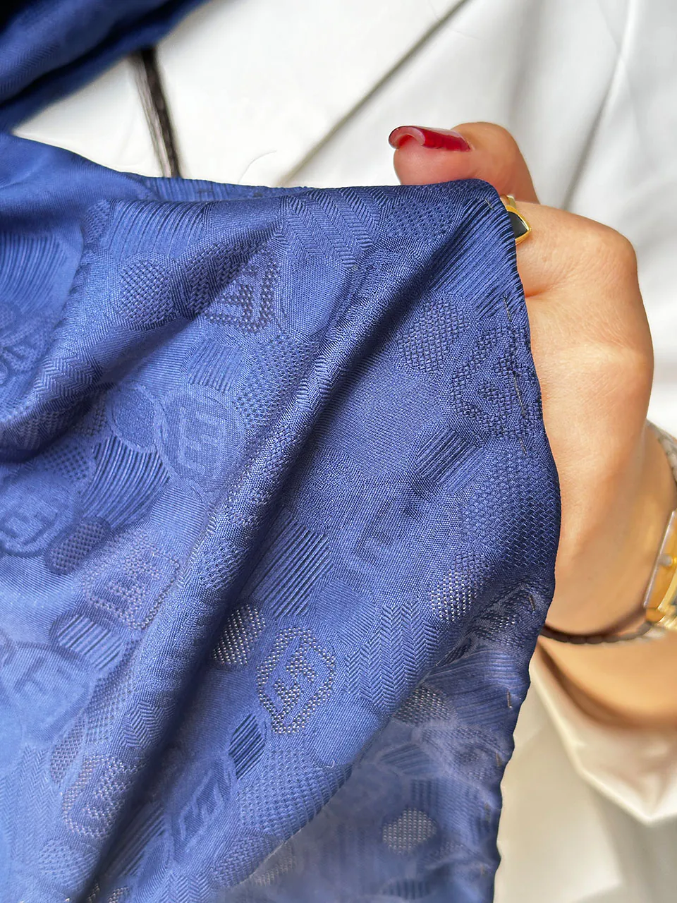 روسری ژاکارد لبه دست دوز مادام بلا