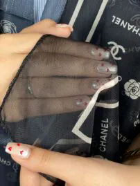 شال حریر طرحدار مشکی مادام بلا