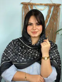 شال حریر طرحدار مشکی مادام بلا