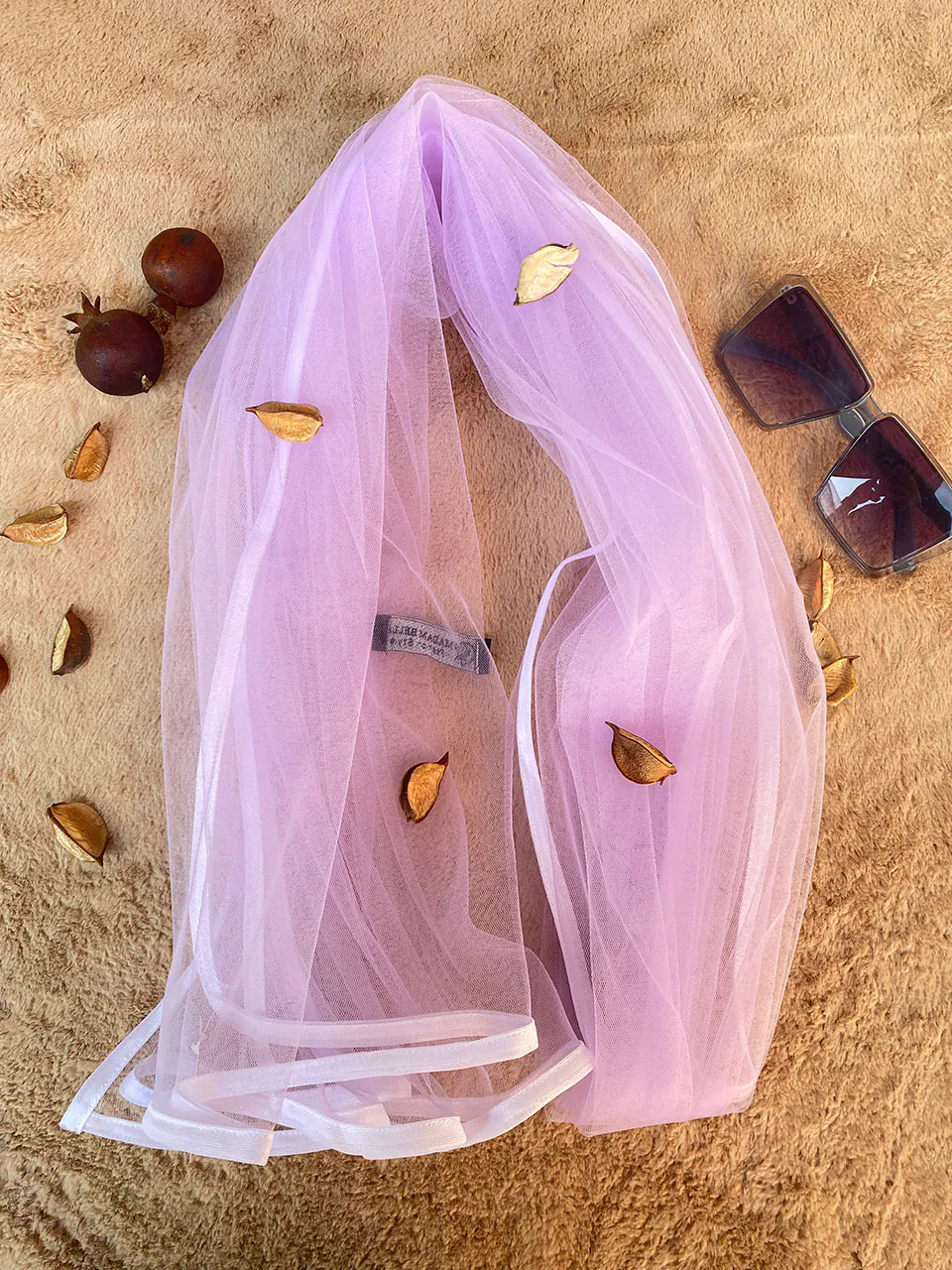 شال شیشه ای دور نوار توری مادام بلا