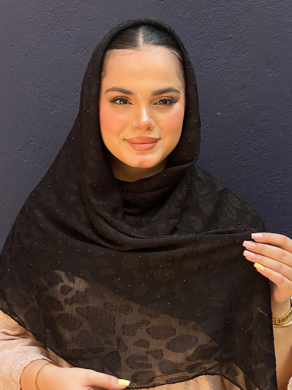 روسری مشکی طرحدار یاخما