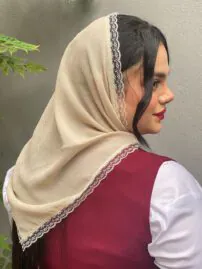 روسری سه گوش تک رنگ نخی مادام بلا