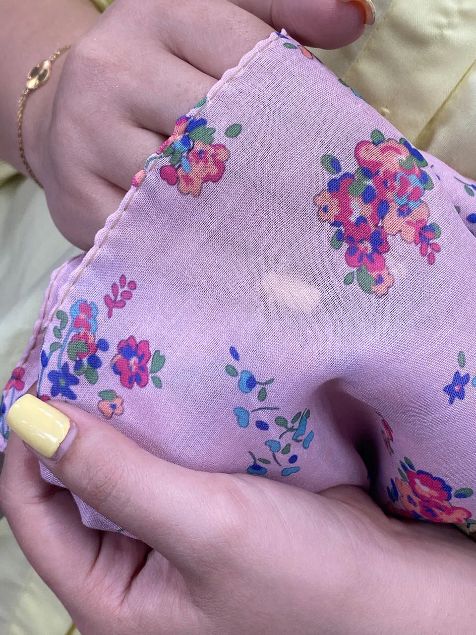 مینی اسکارف نخی گلدار مادام بلا