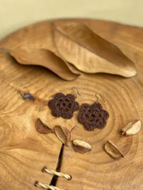 گوشواره دست بافت رافیا