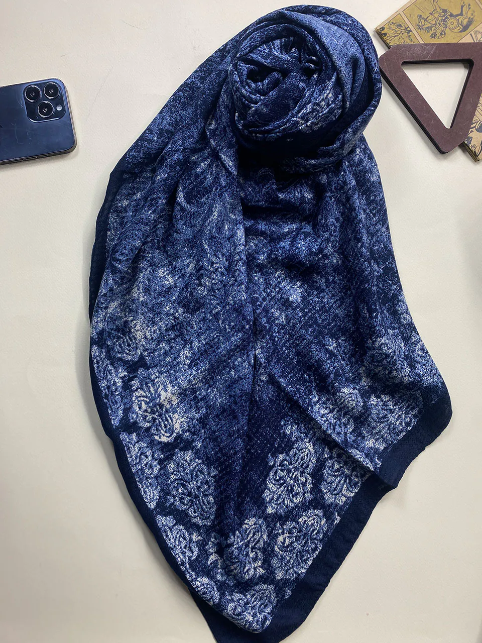 روسری نخی زنانه ثریا مادام بلا