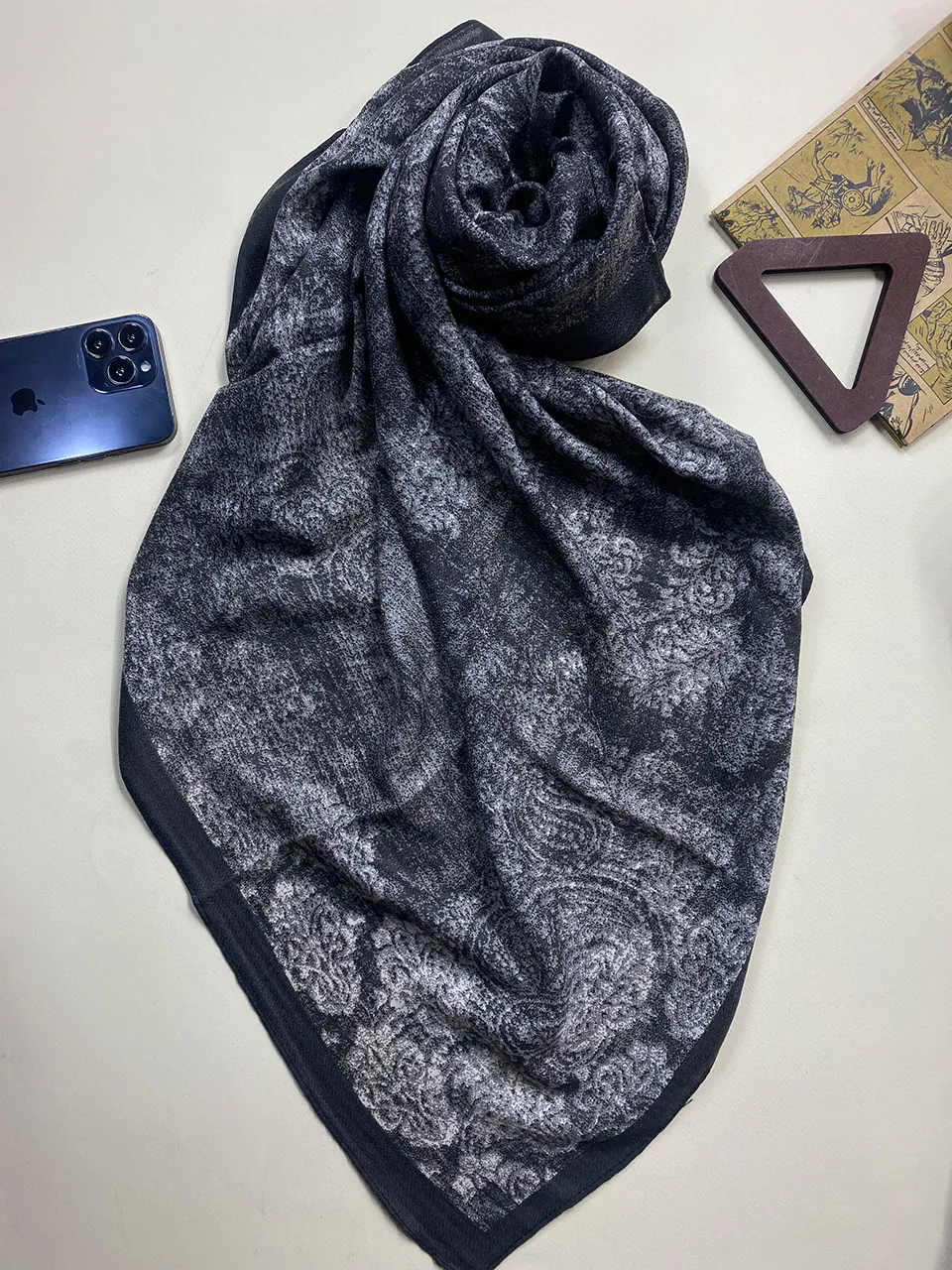 روسری نخی زنانه ثریا مادام بلا