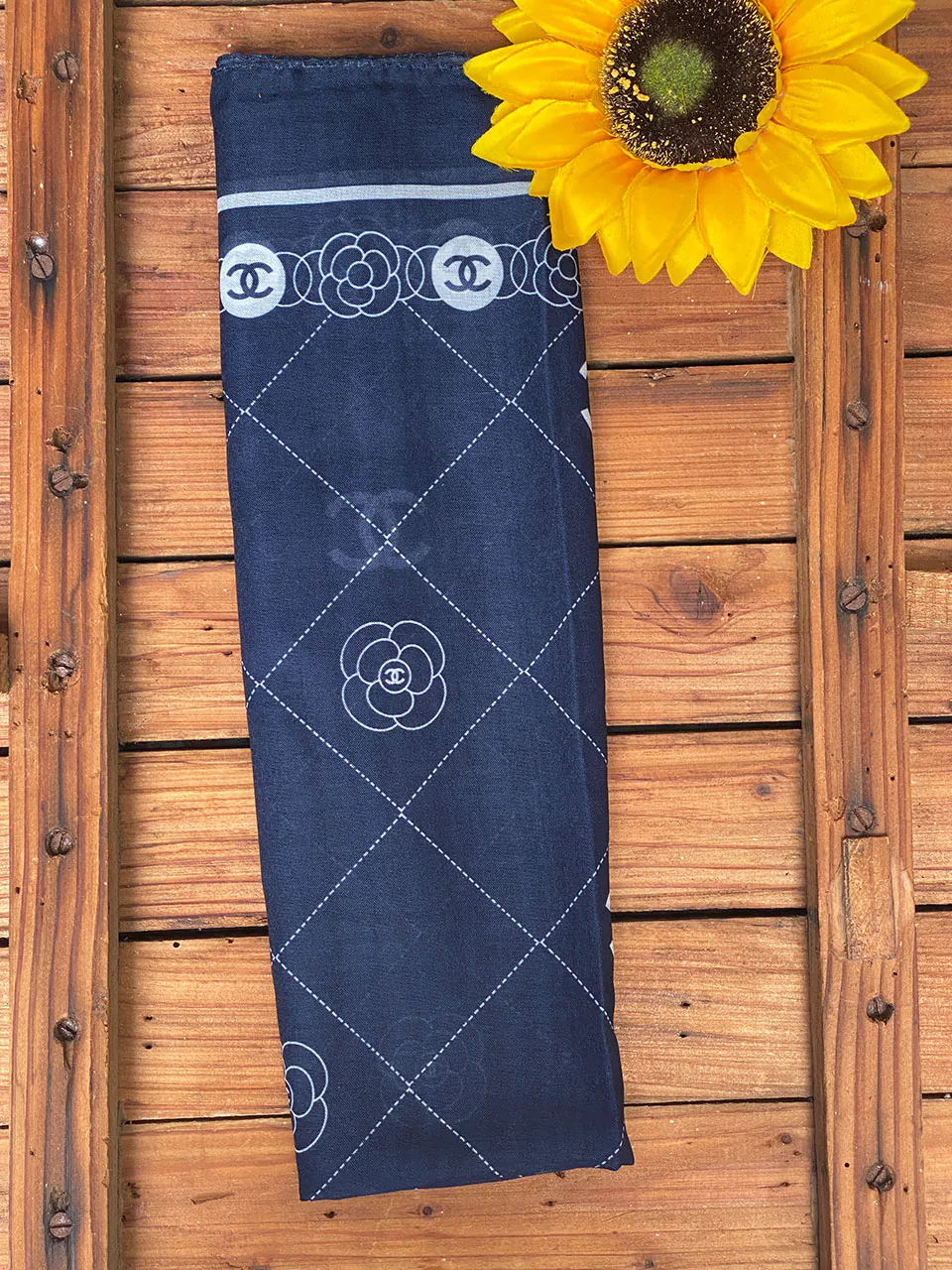 مینی اسکارف نخی طرحدار