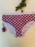 شورت زرشکی نخی مادام بلا