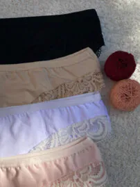 شورت زنانه نخ پنبه بغل دانتل