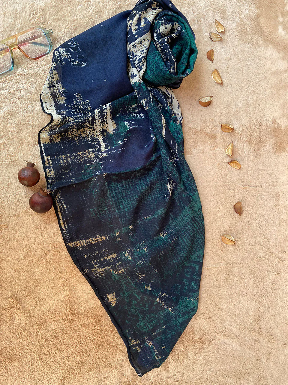 روسری نخی طرحدار زنانه مادام بلا