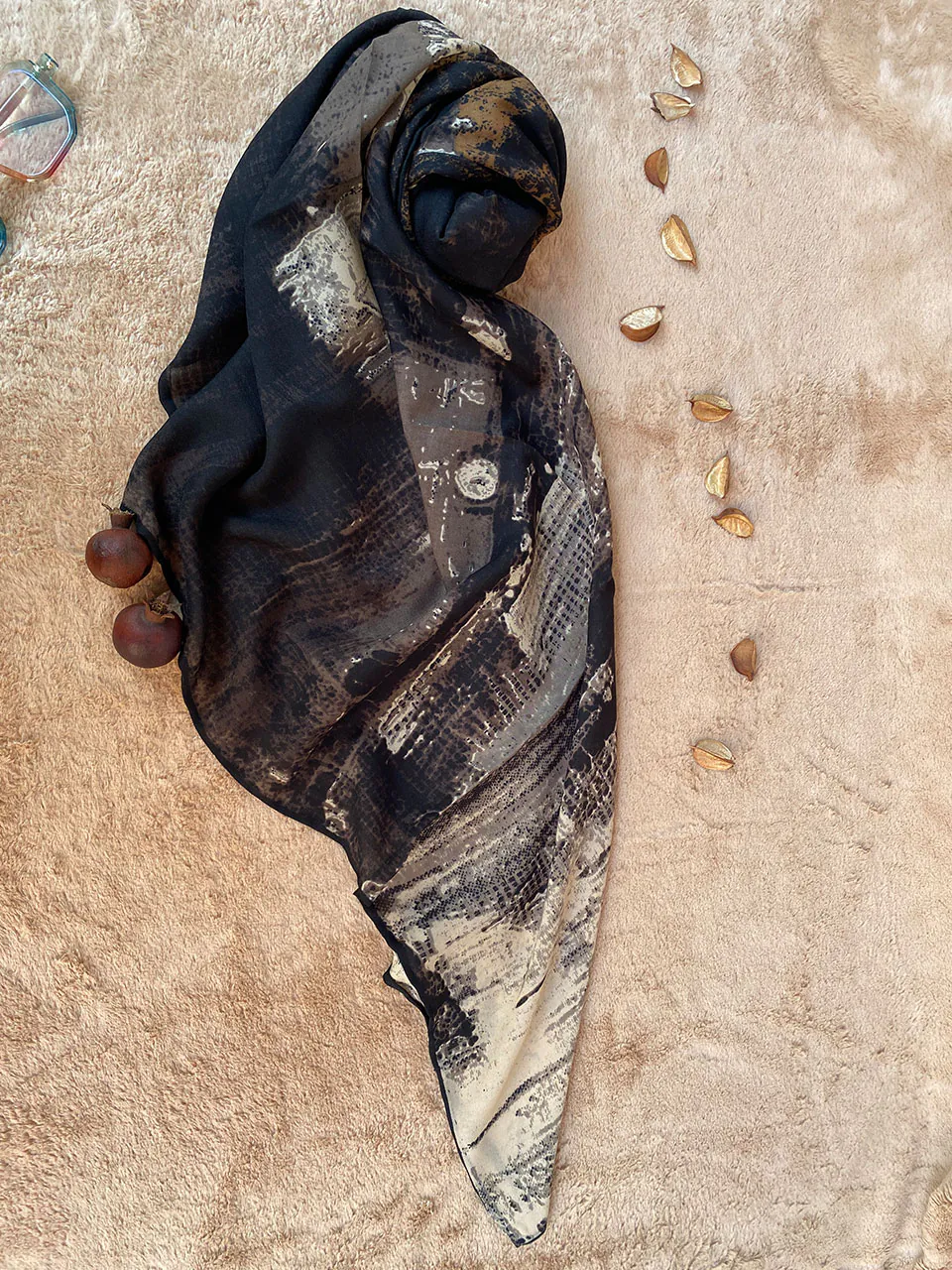 روسری نخی طرحدار زنانه مادام بلا