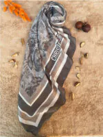 روسری طرح دیور