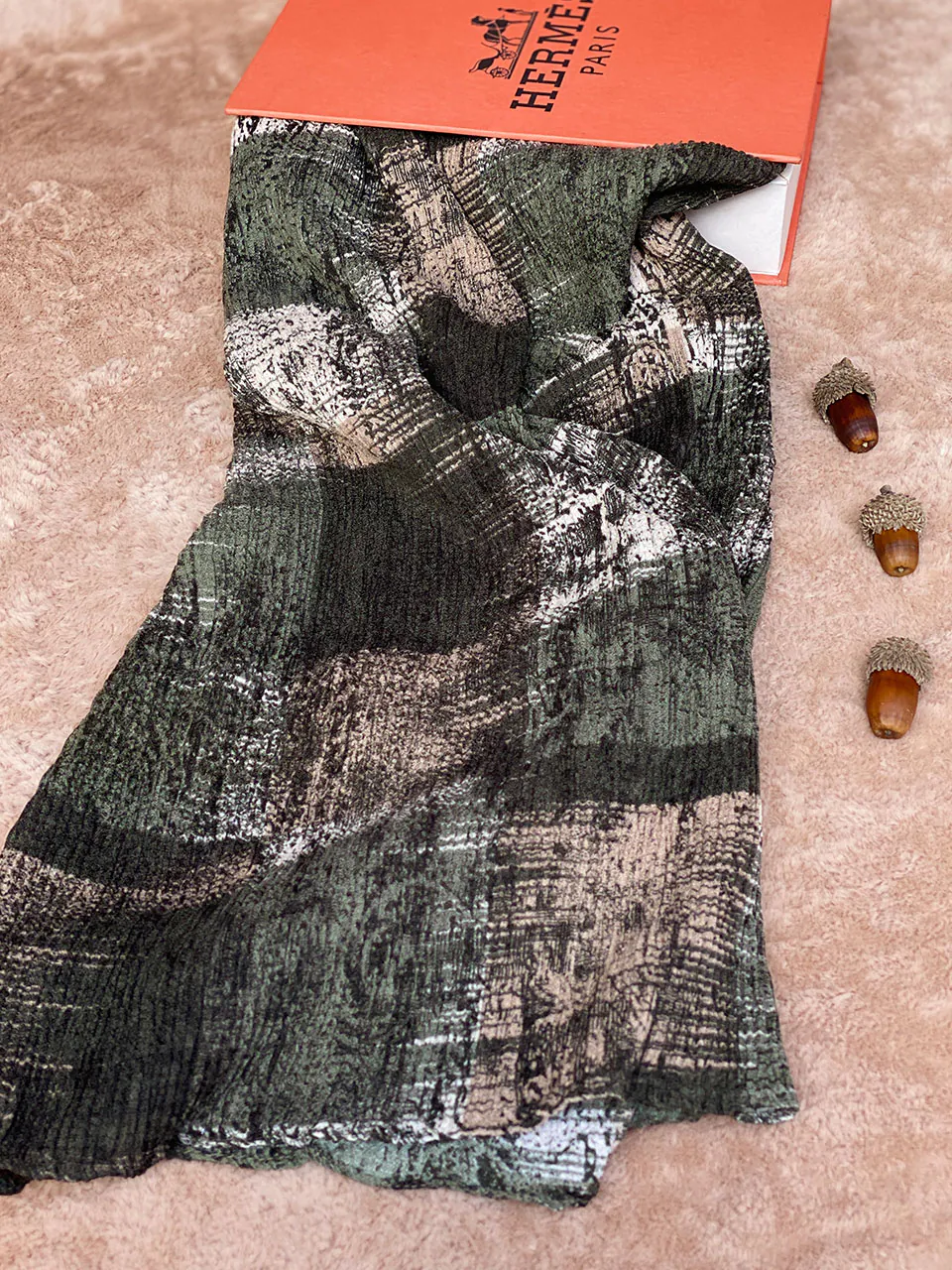 شال نخی برشکا طرحدار زنانه