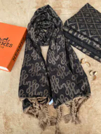 بیگ اسکارف طرحدار ضخیم فروشگاه مادام بلا