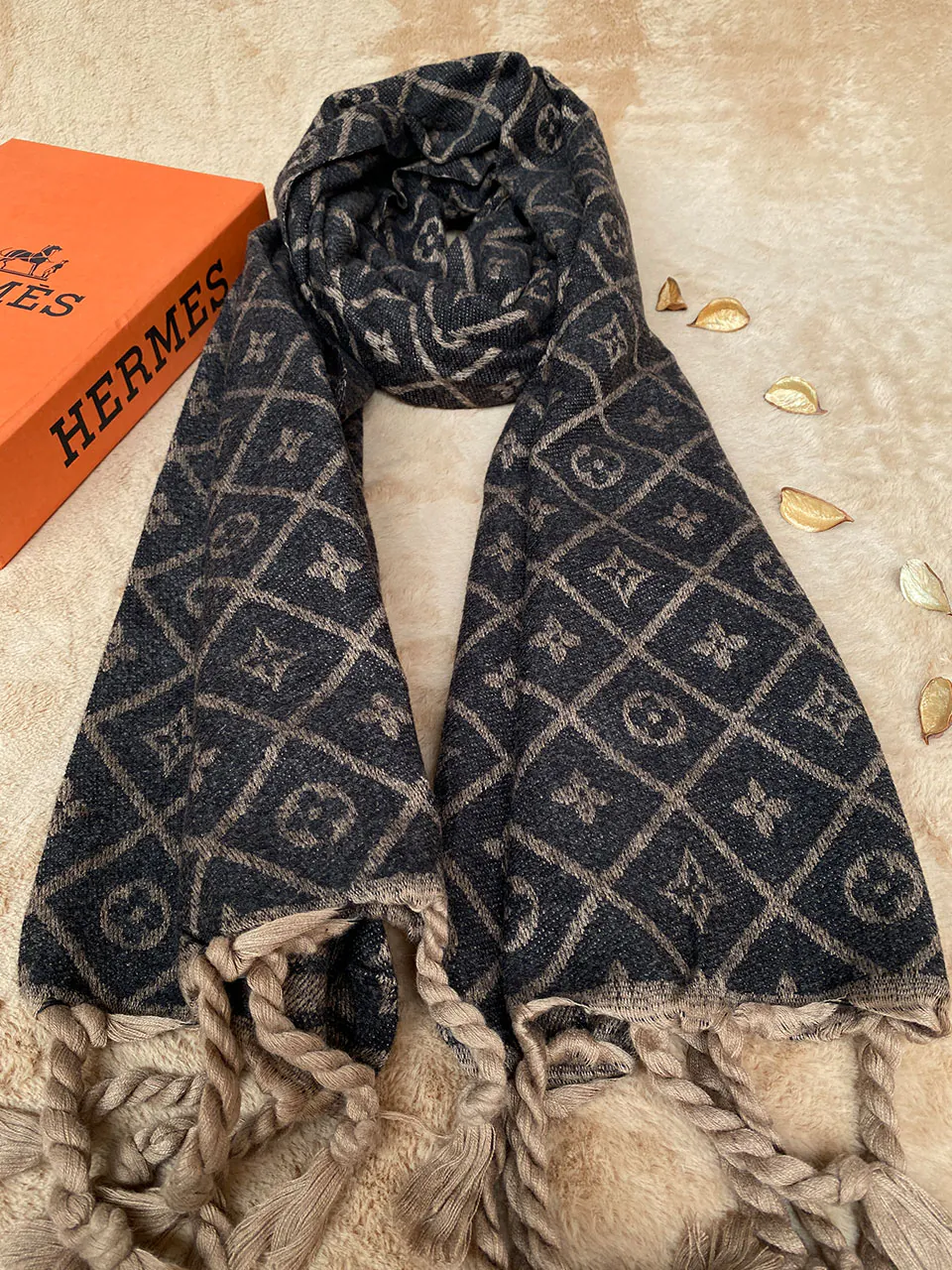 بیگ اسکارف طرحدار ضخیم فروشگاه مادام بلا