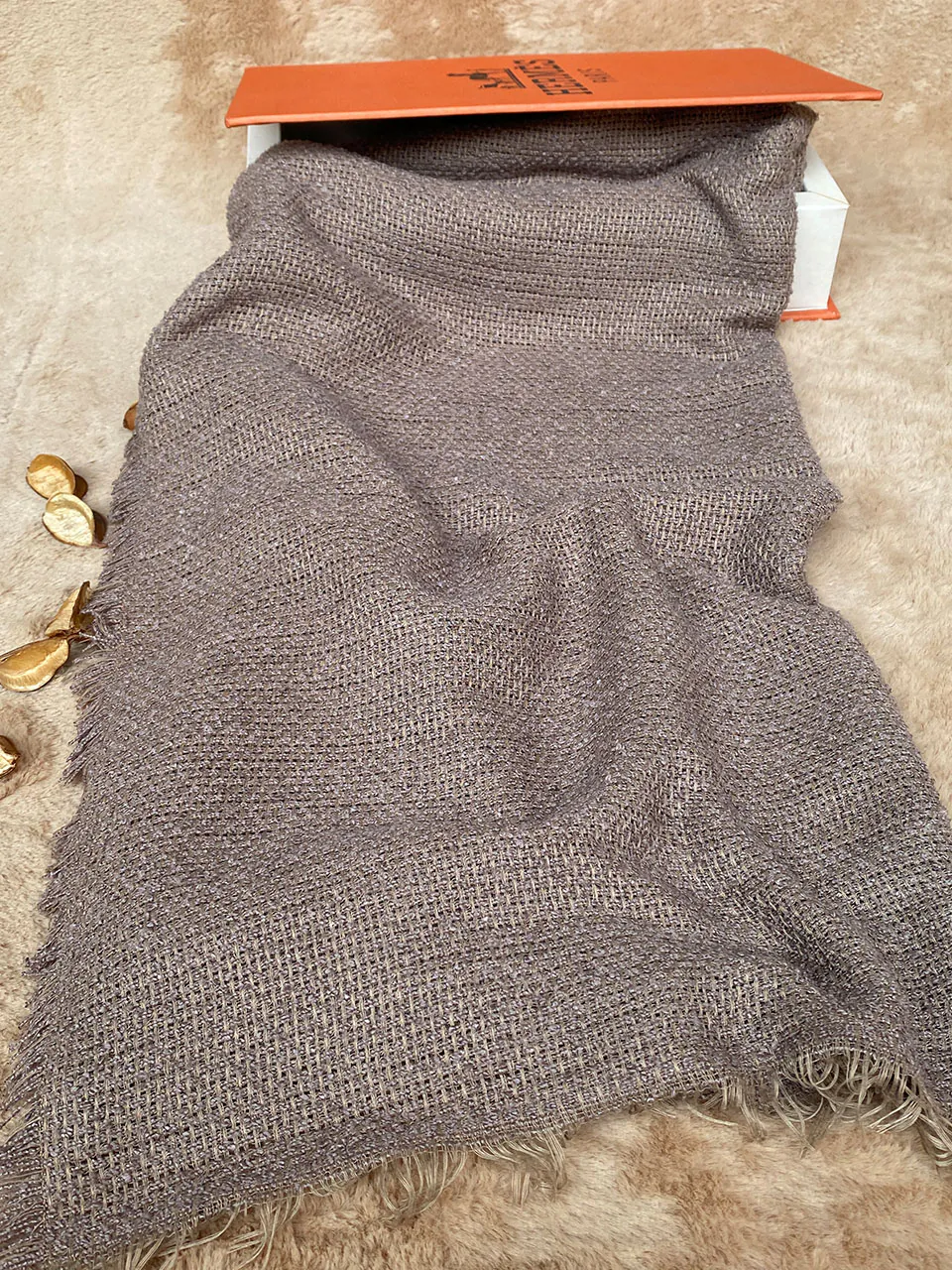 شال کنفی تک رنگ دورریش