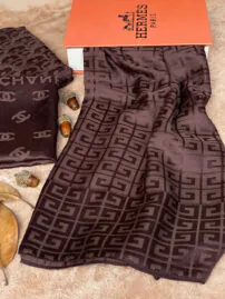 شال ژاکارد طرحدار مارک مادام بلا