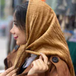 مینی اسکارف تک رنگ مخمل مادام بلا