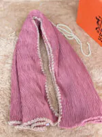 شال پلیسه دور بافت