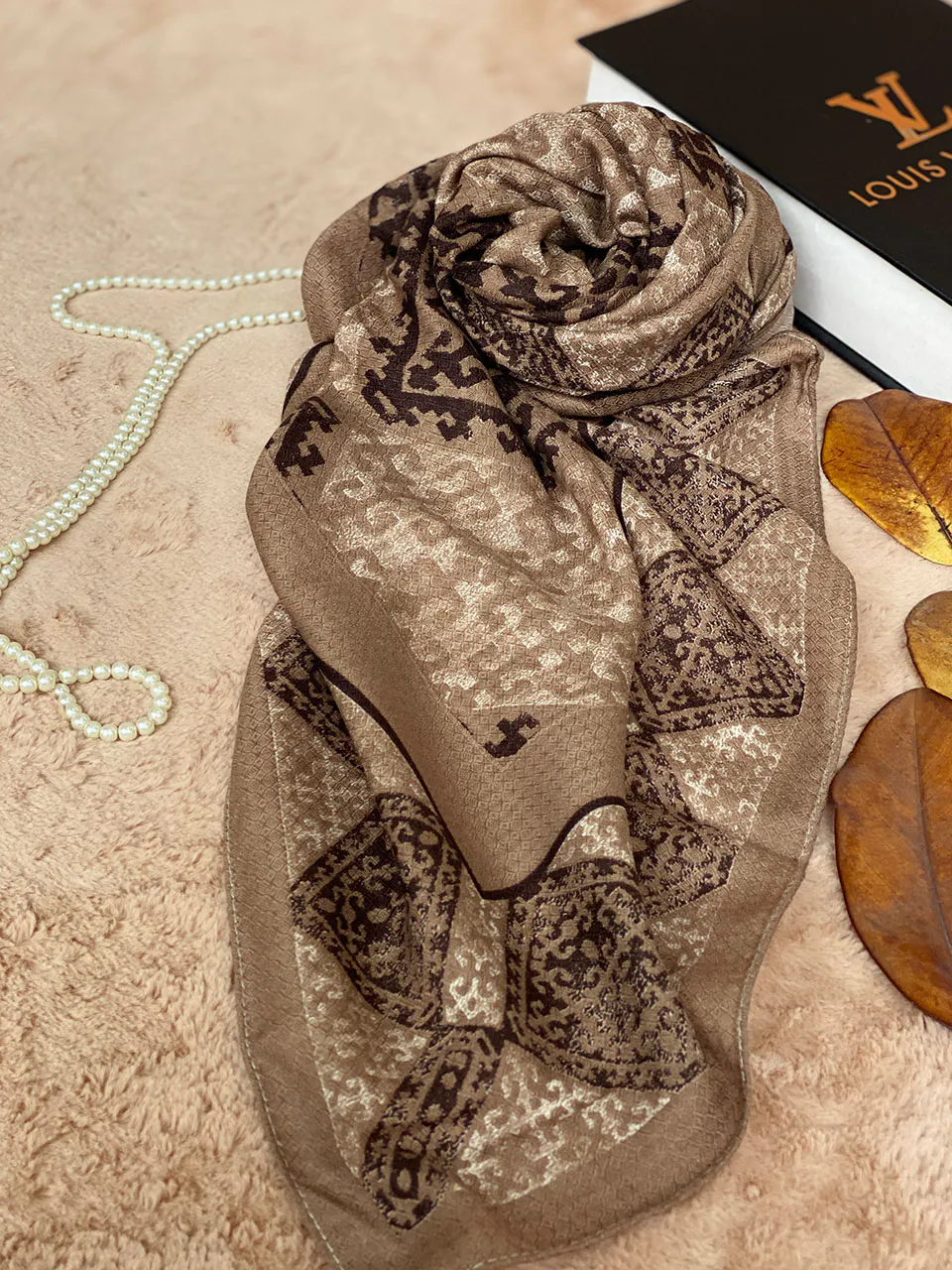 روسری نخی طرحدار زنانه