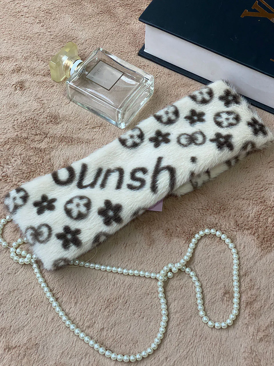 هدبند خز روسی طرحدار فروشگاه مادام بلا رشت