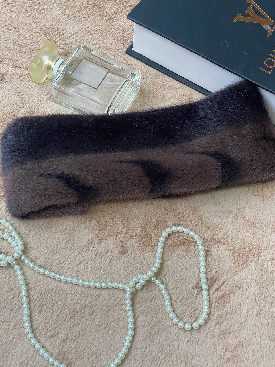 هدبند خز روسی طرحدار فروشگاه مادام بلا رشت