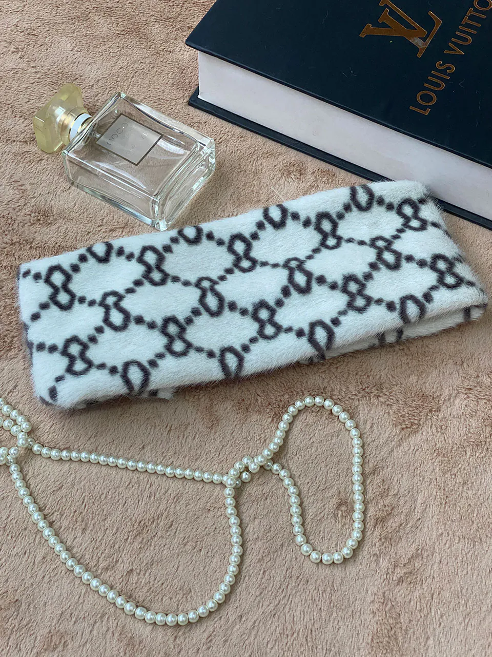 هدبند خز روسی طرحدار فروشگاه مادام بلا رشت