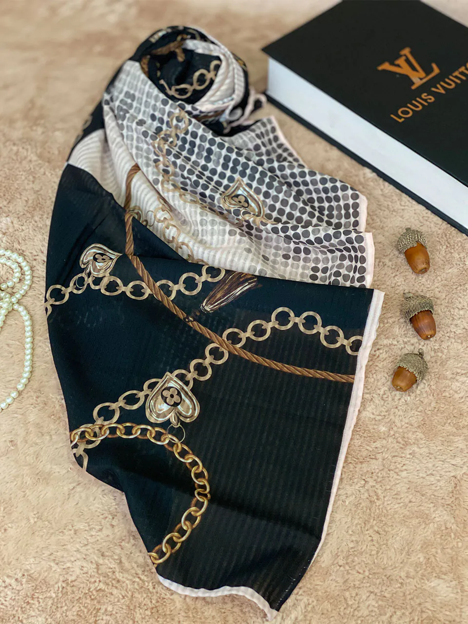 روسری کرپ حریر طرحدار زنانه