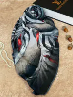 روسری کرپ حریر طرحدار زنانه