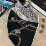 روسری کرپ حریر طرحدار زنانه