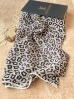 شال پلیسه پلنگی