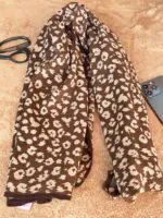 شال پلیسه پلنگی دور گان مادام بلا