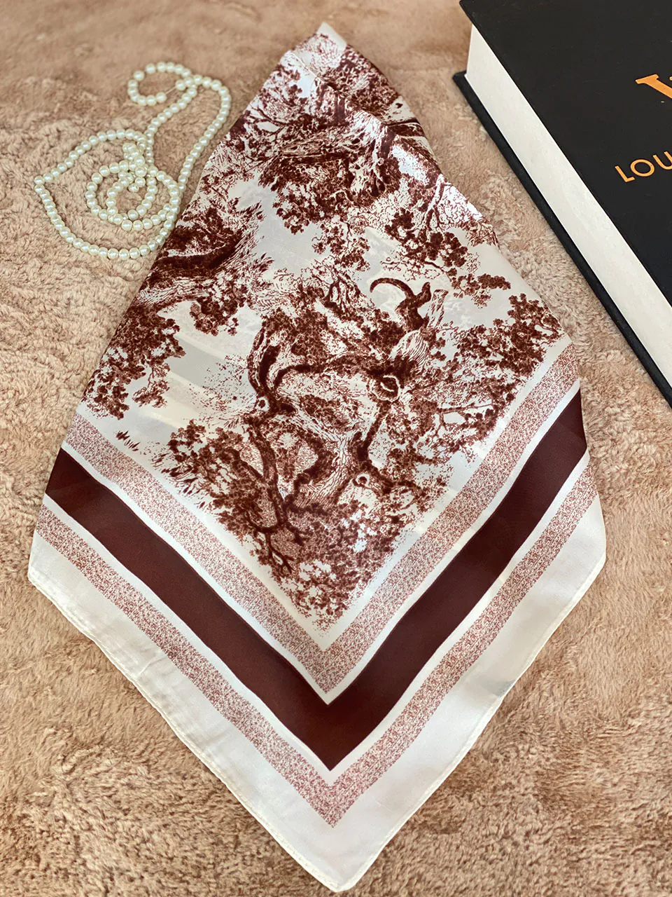 مینی اسکارف دیور