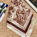 مینی اسکارف دیور